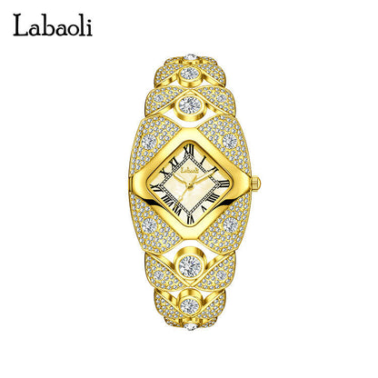 ساعة سوار أنيقة للسيدات "Golden Shine": مرصعة بالكريستال، وقرص مربع وسحر ملكي.⚜️