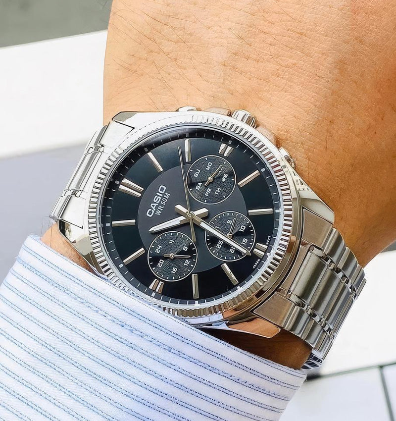 ساعة Classic Executive Steel ⌚