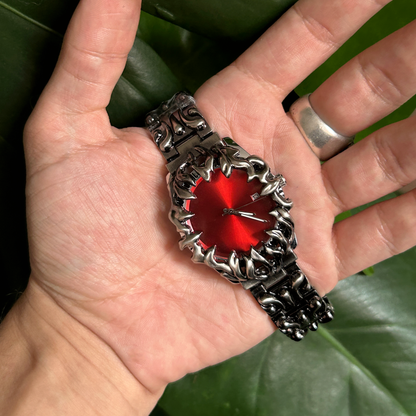 ساعة Gothic Claw 🛡️ فخامة جريئة تتحدى المألوف